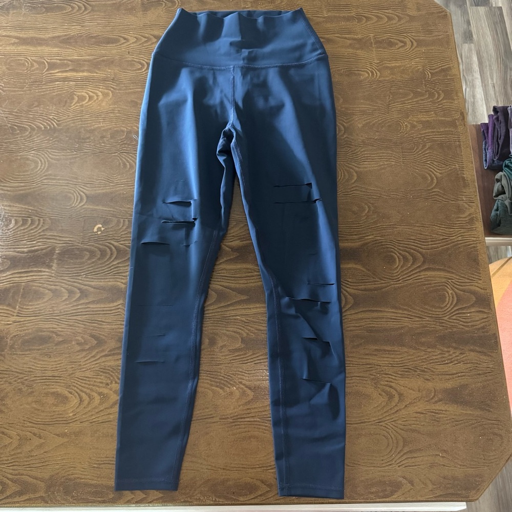 Alo Yoga 7/8 Ripped Warrior Legging - Navy